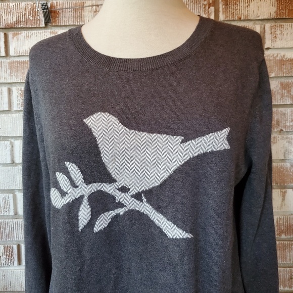Bass Sweaters - Gray Bass Sweater with Bird Silhouette